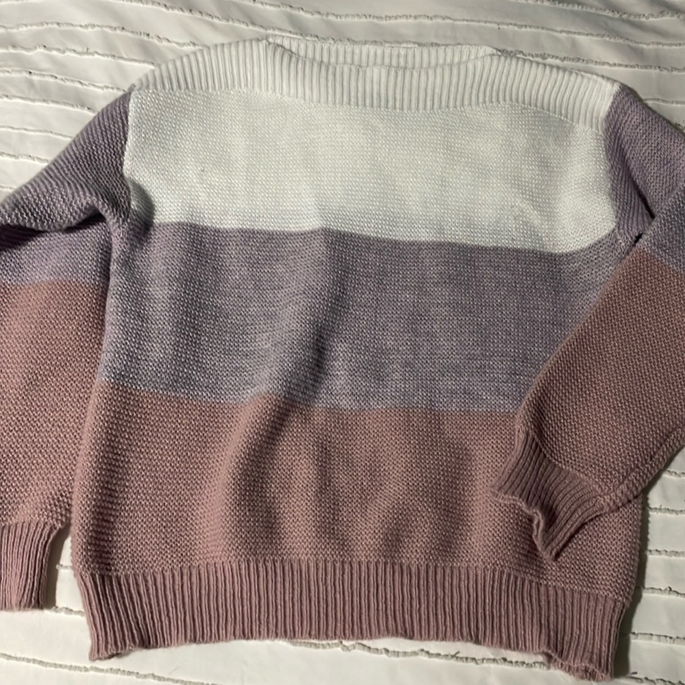 ⭐️SALE⭐️ Cute basic 3 color sweater. super soft and perfectly oversized